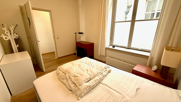 Medium property photo - Westeinde, 2512 GS Den Haag